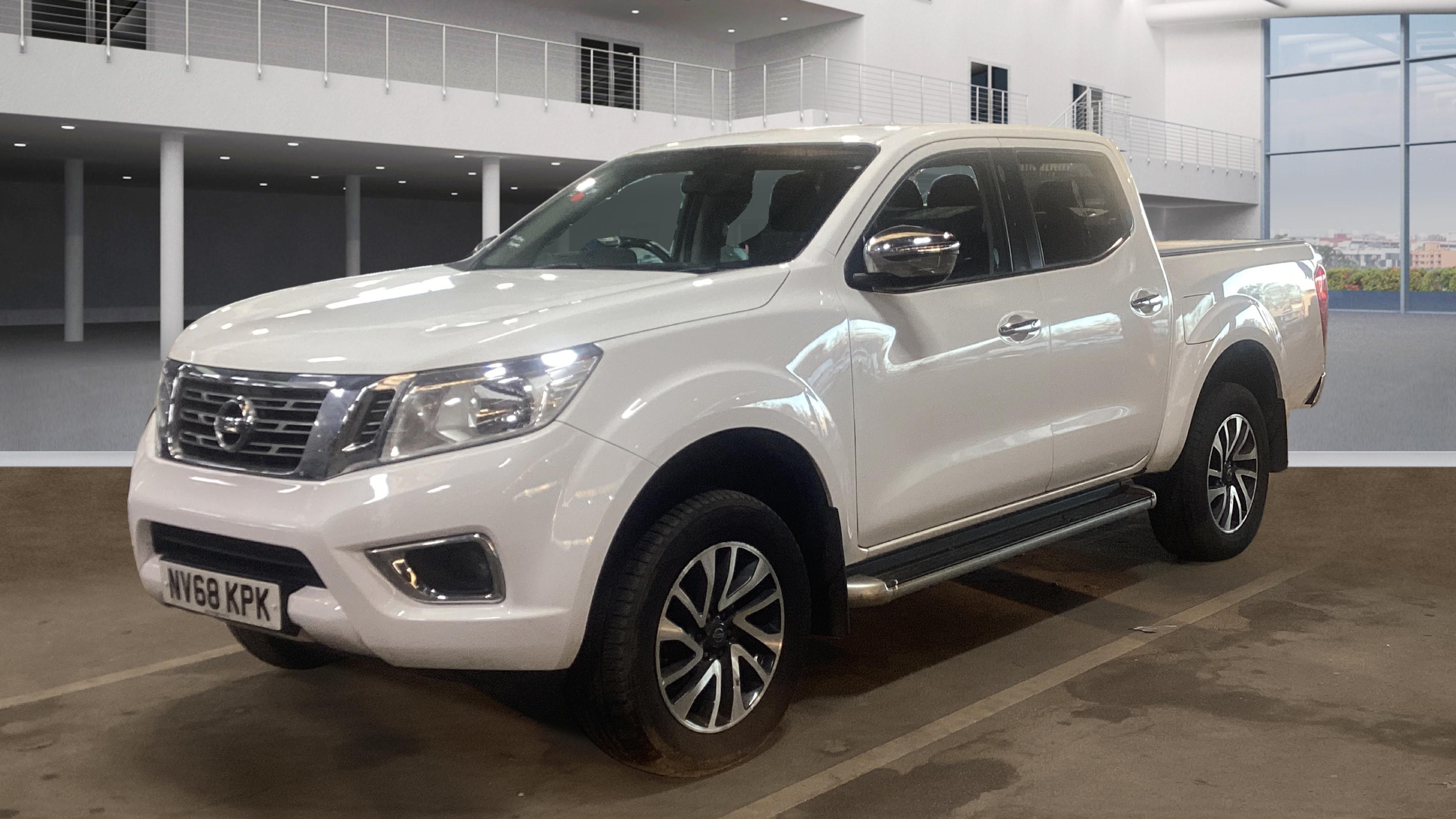 NISSAN Navara